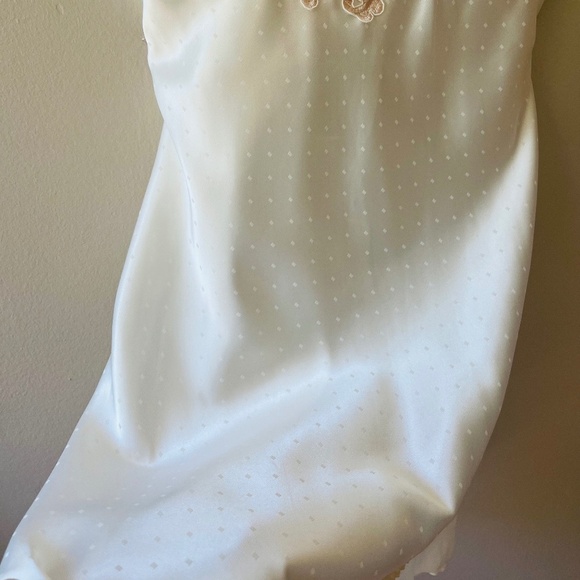 Linea Donatella Sz M Satin Babydoll Shiny Lace Night Gown V Neck Straps - Picture 7 of 10